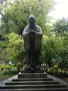 孔子像1.JPG